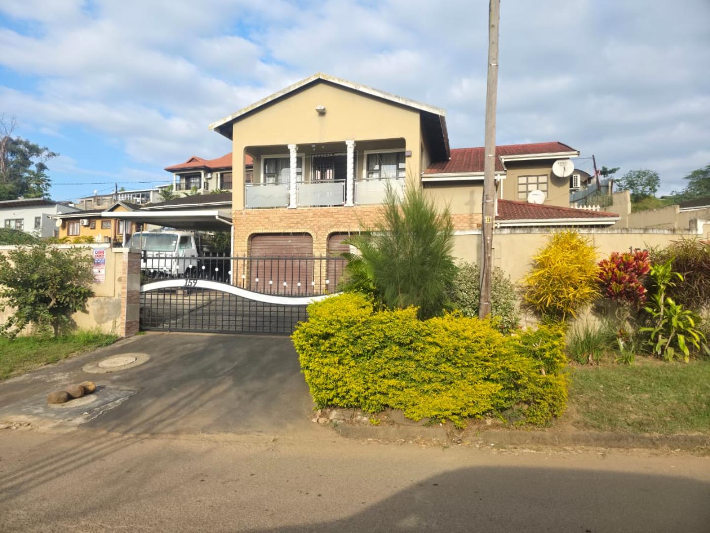 4 Bedroom House for Sale in Shastri Park, Phoenix - KwaZulu Natal