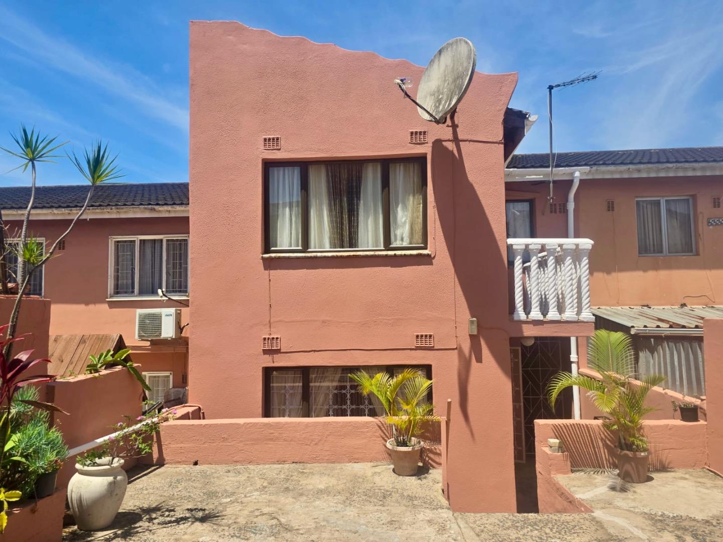 4 Bedroom House for Sale in Northcroft, Phoenix - KwaZulu Natal