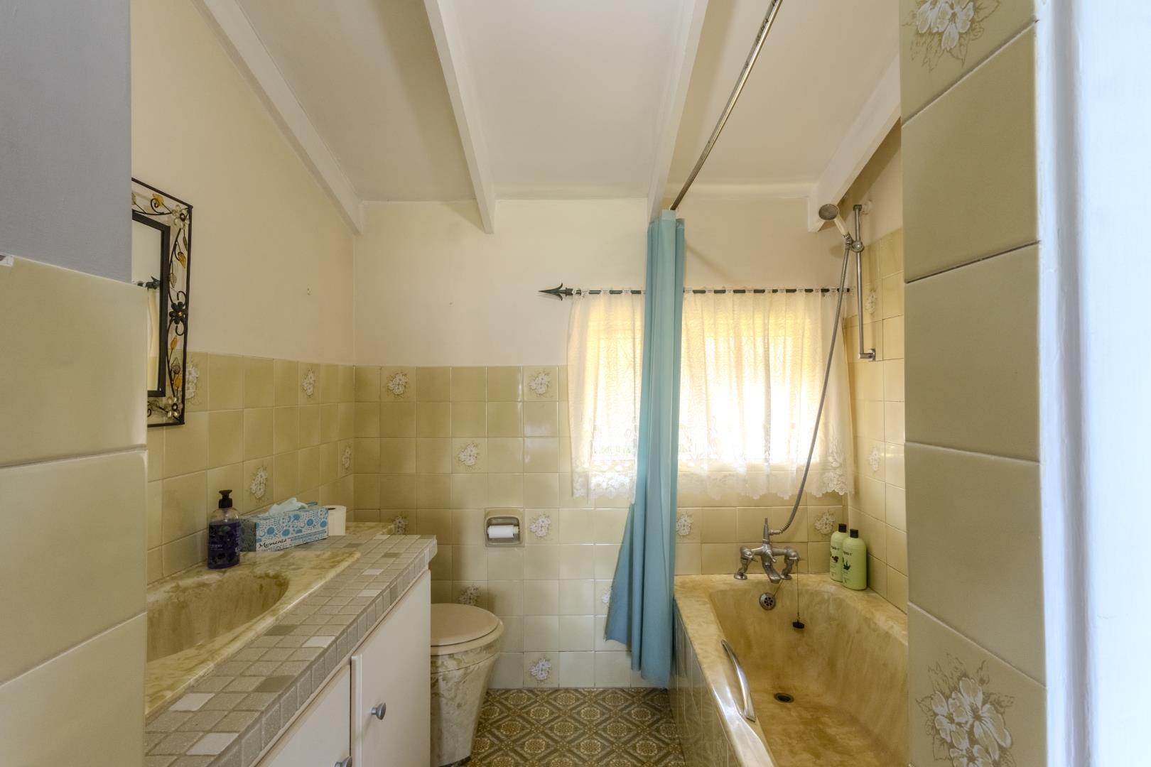764266_IMG_1257-HDR.jpg