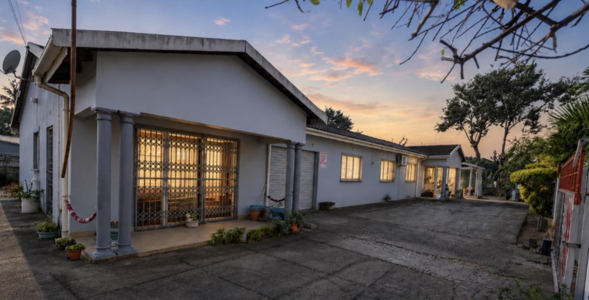 4 Bedroom House for Sale in Northcroft, Phoenix - KwaZulu Natal