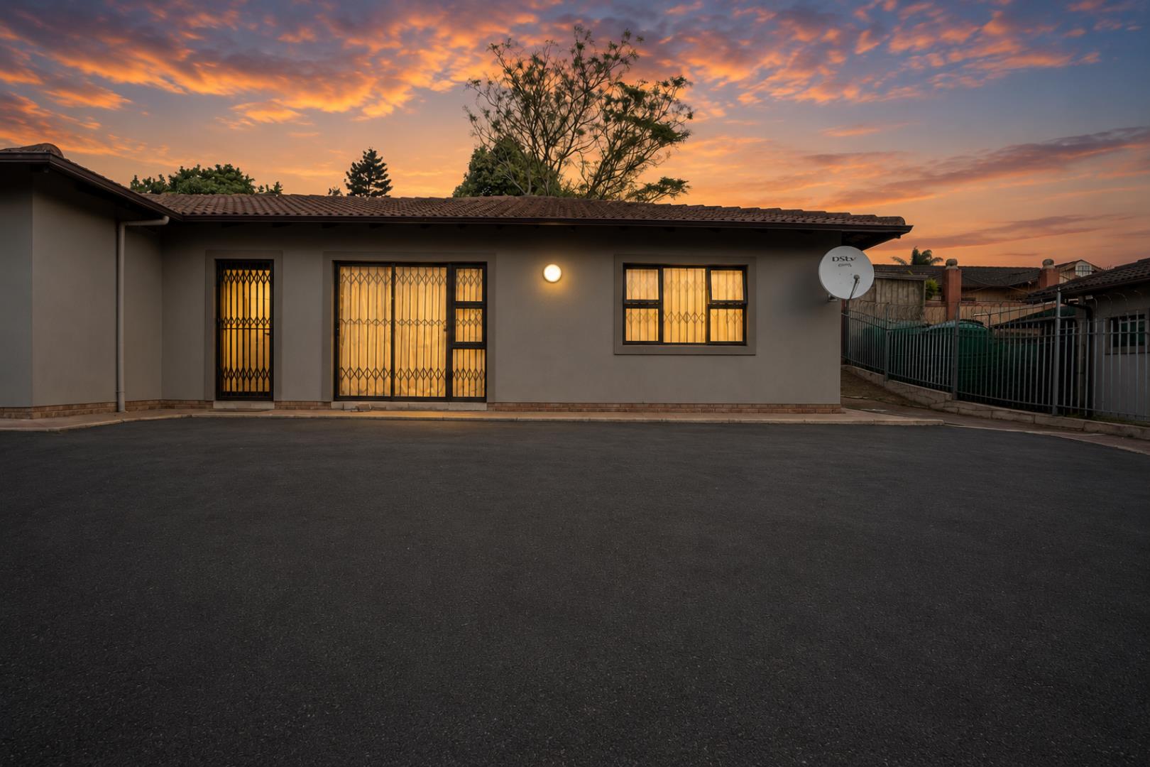3 Bedroom Townhouse for Sale in Motalabad, Kloof - KwaZulu Natal